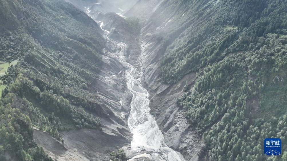 Thảm họa lũ quét xảy ra tại Nepal ngày 27/8 (ảnh chụp bằng drone). Ảnh: Tấn Mỹ Đa Cát - Phóng viên Tân Hoa xã