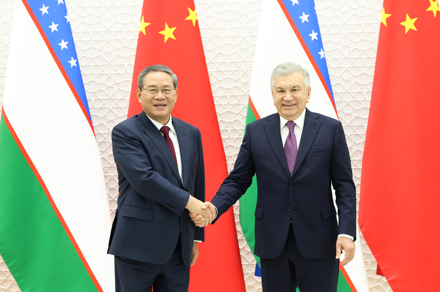 Thủ tướng Trung Quốc Lý Cường hội kiến Tổng thống Uzbekistan Mirziyoyev